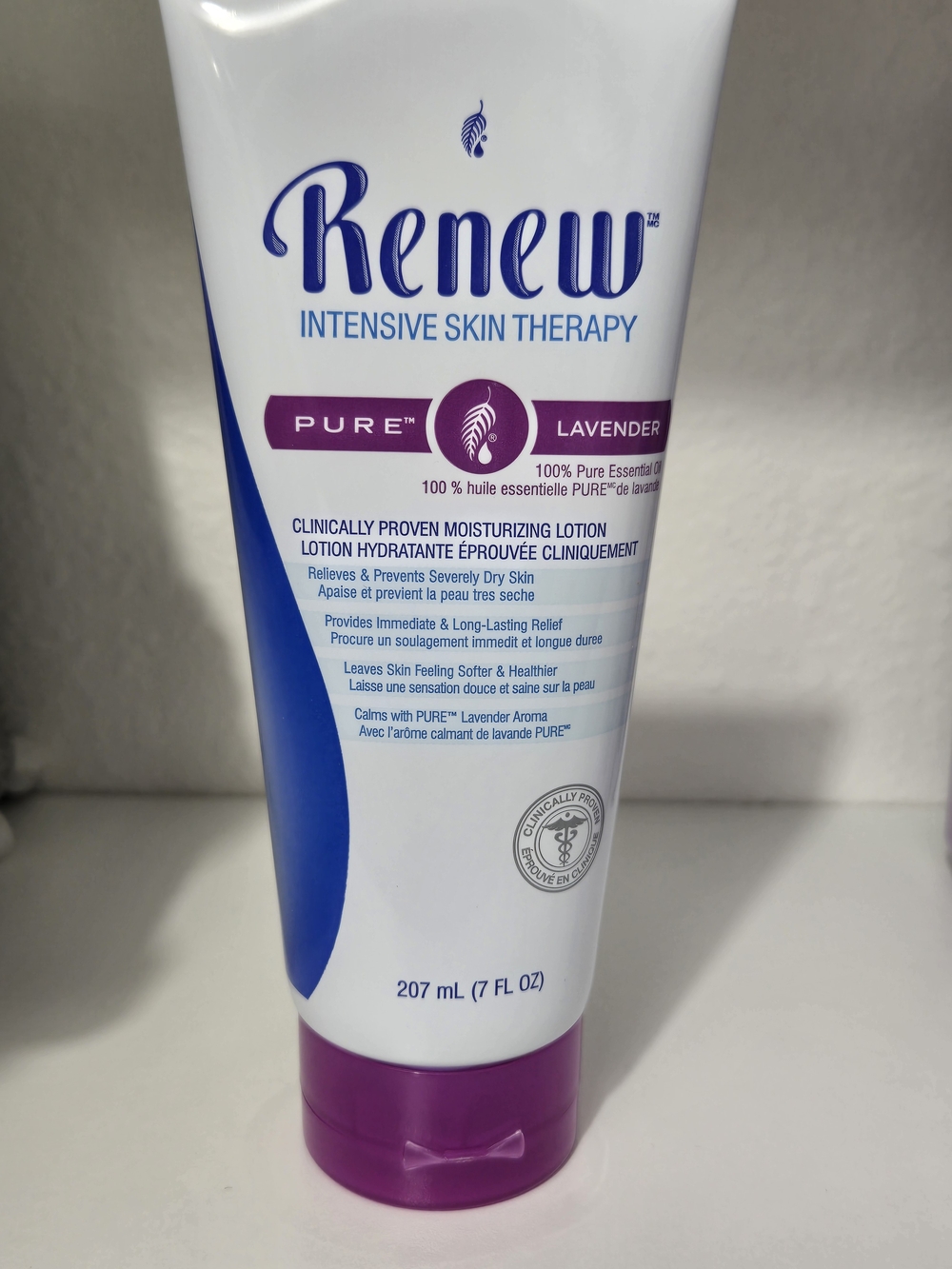 Intensive Skin Therapy Lavender Moisturizing Lotion - Purple/White
